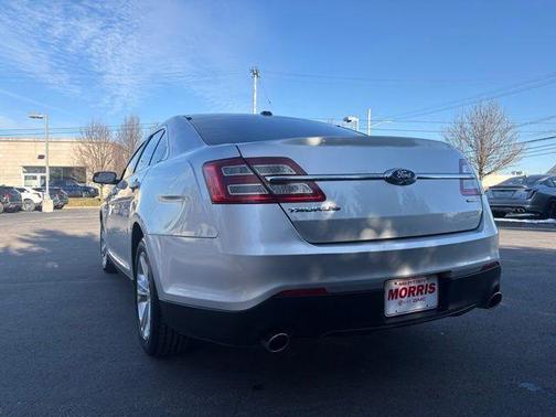 2016 Ford Taurus SE