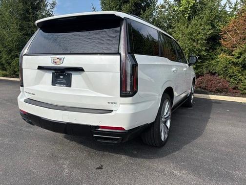 2025 Cadillac Escalade Sport