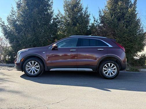 2023 Cadillac XT4 Premium Luxury