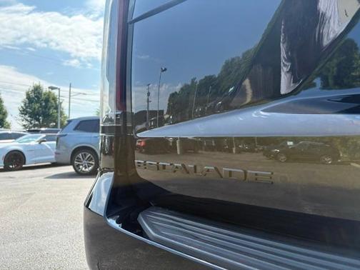 2023 Cadillac Escalade ESV Sport