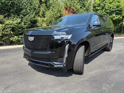 2023 Cadillac Escalade ESV Sport