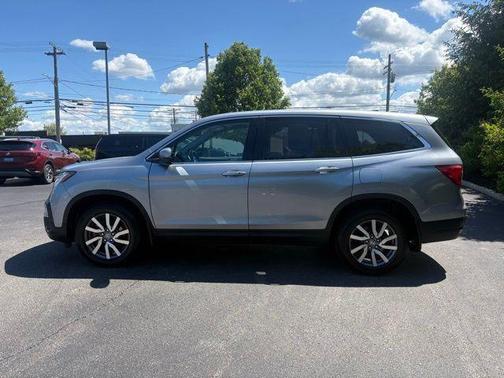Lunar Silver Metallic 2021 Honda Pilot AWD EX-L