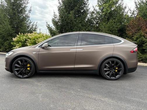 2016 Tesla Model X 70D