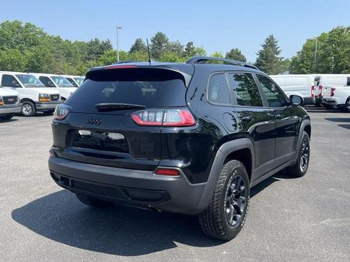 2022 Jeep Cherokee X 4x4