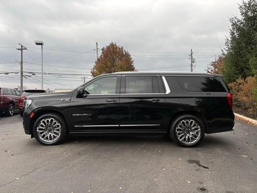 2023 GMC Yukon XL Denali Ultimate