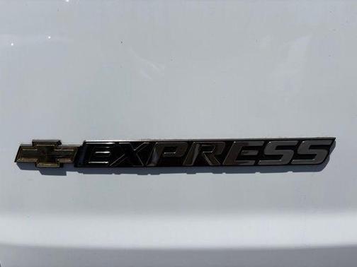 Summit White 2024 Chevrolet Express 2500 LT