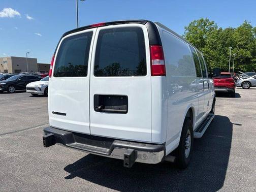 Summit White 2024 Chevrolet Express 2500 LT