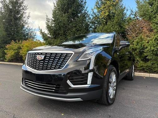 2022 Cadillac XT5 Premium Luxury