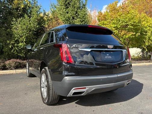 2022 Cadillac XT5 Premium Luxury