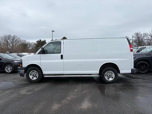 2024 GMC Savana 2500 Work Van