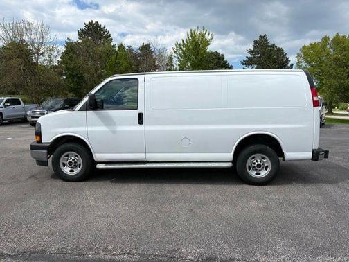Summit White 2024 GMC Savana 2500 Work Van
