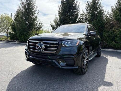 Black 2025 Mercedes-Benz GLS 580 4MATIC