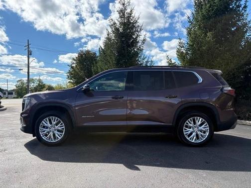 2024 GMC Acadia FWD Elevation