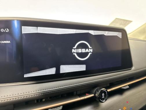 Everest White P 2025 Nissan ARIYA EVOLVE+