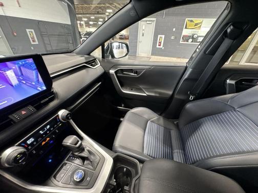 2024 Toyota RAV4 Hybrid XSE