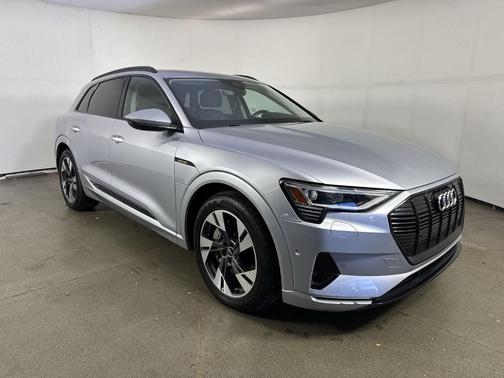 2021 Audi e-tron Premium