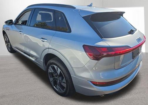 2021 Audi e-tron Premium