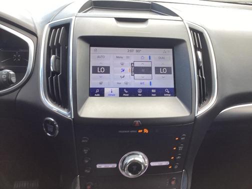 Magnetic 2020 Ford Edge Titanium