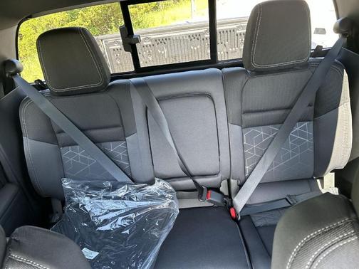 Boulder Gray Metallic 2026 Nissan Frontier SV