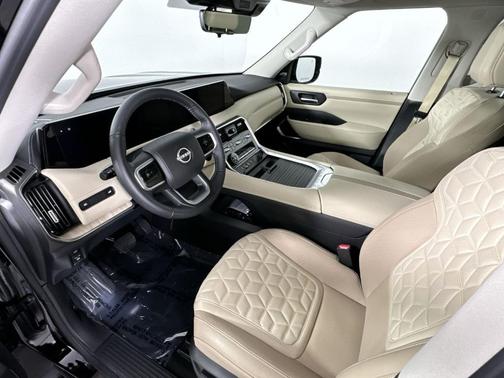 2025 Nissan Armada Platinum