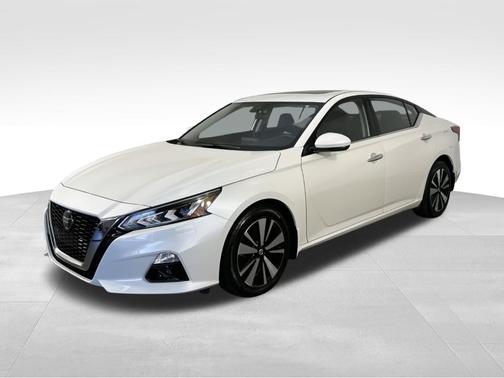 2022 Nissan Altima 2.5 SL