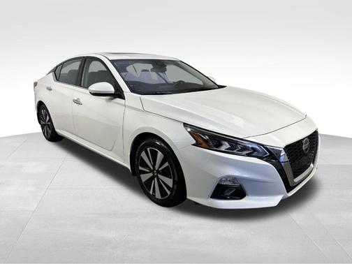 2022 Nissan Altima 2.5 SL