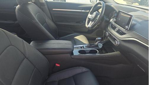 2022 Nissan Altima 2.5 SL