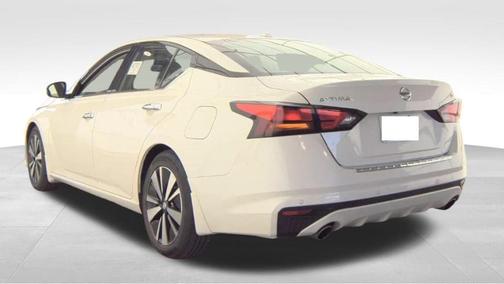 2022 Nissan Altima 2.5 SL