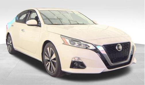 2022 Nissan Altima 2.5 SL
