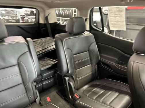 Sterling 2023 GMC Acadia Denali