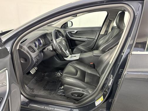 2012 Volvo S60 T6 R-Design