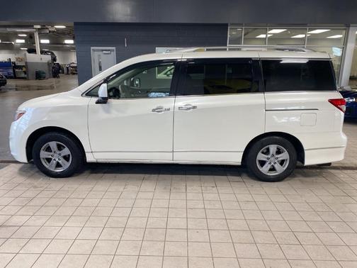 2015 Nissan Quest SV