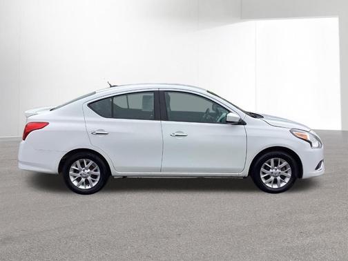 Fresh Powder 2018 Nissan Versa 1.6 S+