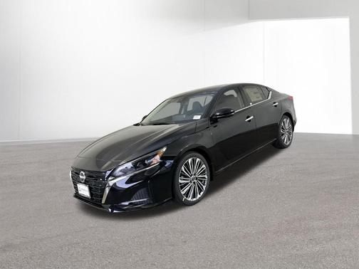 2025 Nissan Altima SL