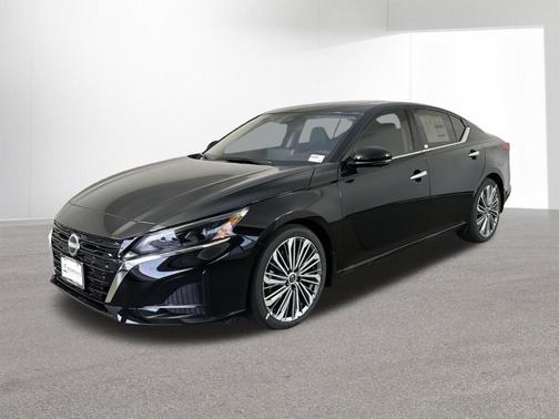 2025 Nissan Altima SL