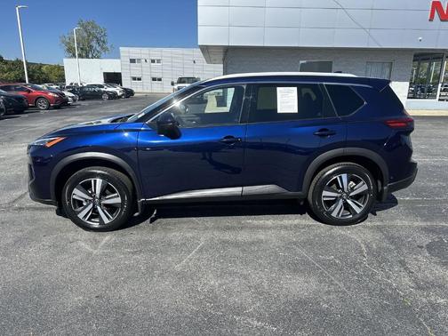 2024 Nissan Rogue SL
