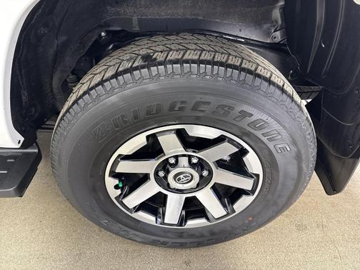 2024 Toyota 4Runner TRD Off Road