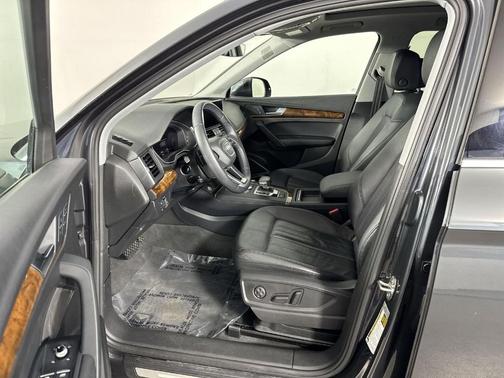 2018 Audi Q5 2.0T Premium Plus