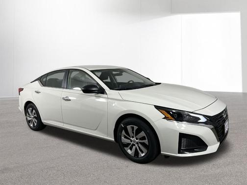 2025 Nissan Altima S