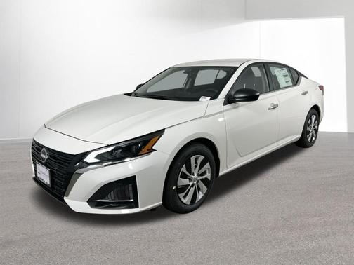 2025 Nissan Altima S