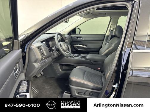 2025 Nissan Pathfinder Platinum