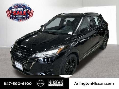 Super Black 2022 Nissan Kicks SR