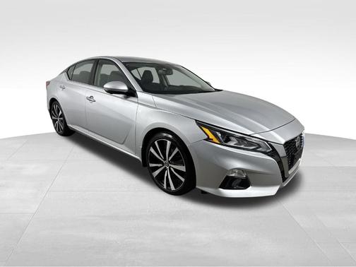 2020 Nissan Altima 2.5 Platinum