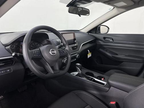 2025 Nissan Altima S