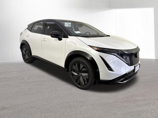 2025 Nissan ARIYA PLATINUM+