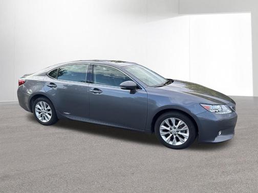 2013 Lexus ES 300h Base