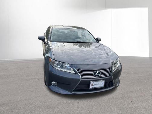 2013 Lexus ES 300h Base