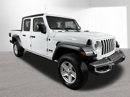 2023 Jeep Gladiator Sport