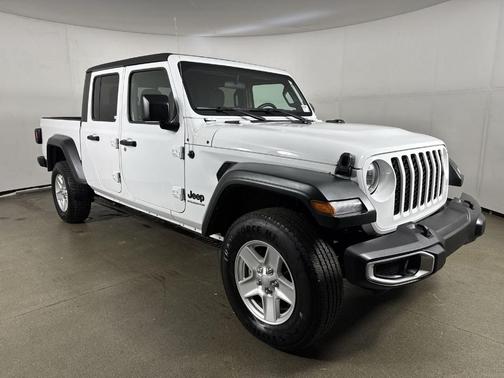 2023 Jeep Gladiator Sport