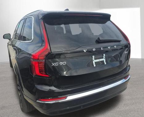 2025 Volvo XC90 B6 Plus 7-Seater